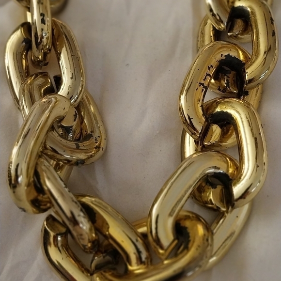 Gold Chain link Chain - Picture 4 of 6